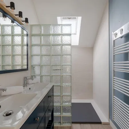 La Boussole- Wifi - Parking - Jardin Порнише