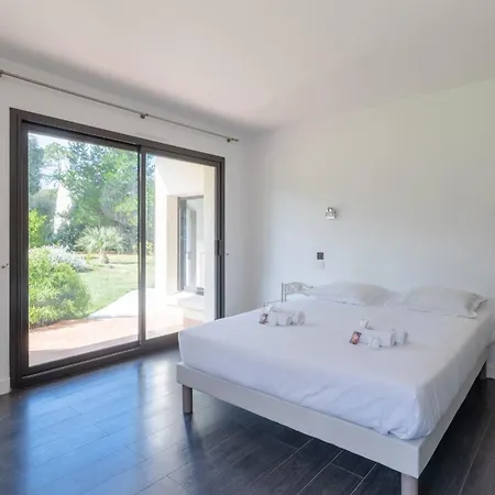 La Boussole- Wifi - Parking - Jardin * Порнише