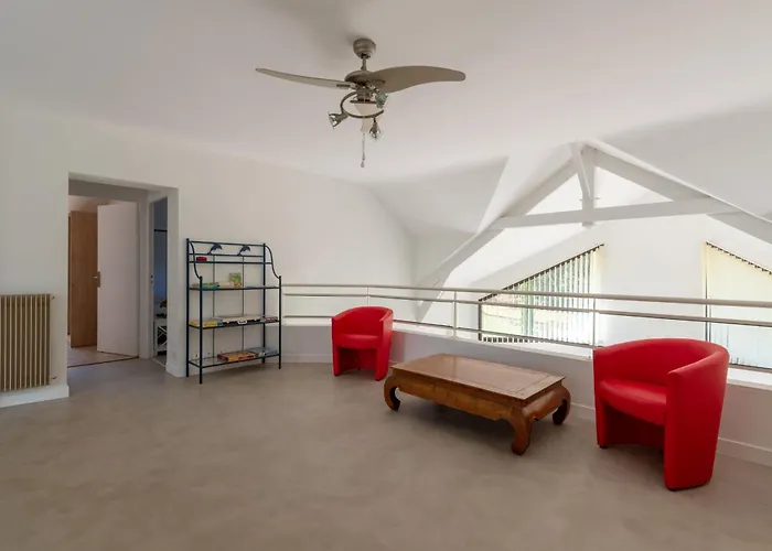 La Boussole- Wifi - Parking - Jardin Semesterbostad *